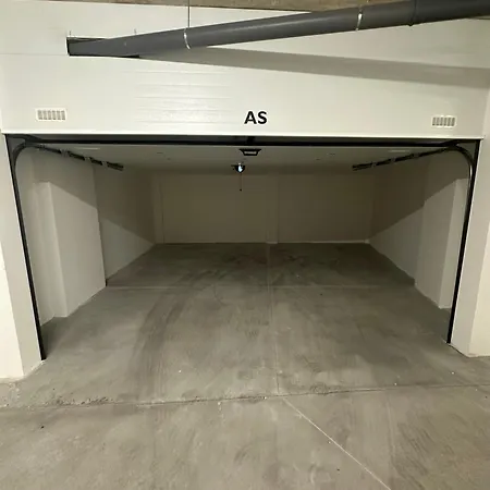 Com 3 Quartos E Piscina Em * Pombal (Leiria)
